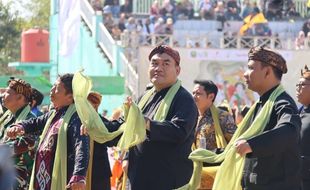 Seru Banget! Bupati Blora Arief Rohman Menari Tayub Bareng 3.000 Penari