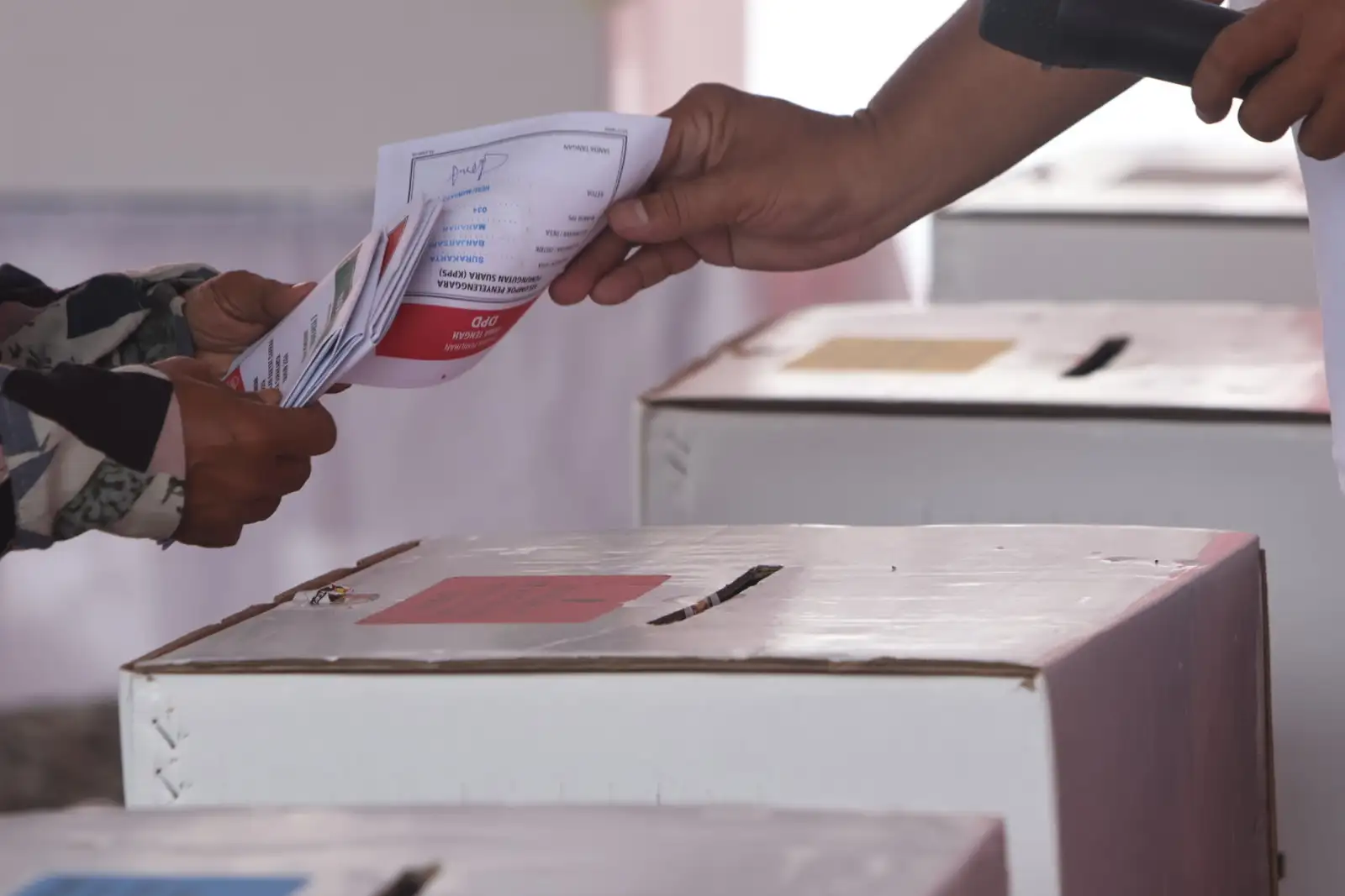 Putusan MK Pemilu Tak Lagi Serentak, Wamendagri akan Pelajari dan Mengakomodasi