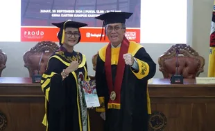 Robert Siagian Raih Gelar Doktor Sosiologi Agama di UKSW, Teladan Creative Minority