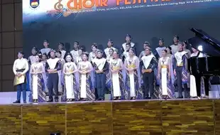 Mellifluous Youth Choir SMA Kristen Satya Wacana Sabet 2 Medali Emas