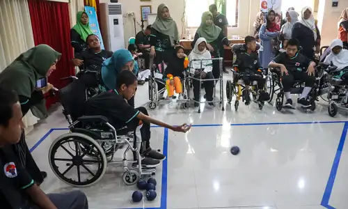 Ratusan Siswa dari 17 SLB di Solo Bersaing dalam Festival Olahraga Disabilitas