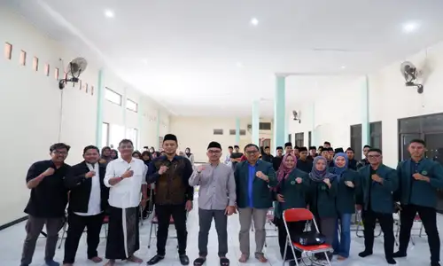 Magister Hukum Unwahas Beri Pemahaman Hukum di Era Digital ke Pondok Pesantren