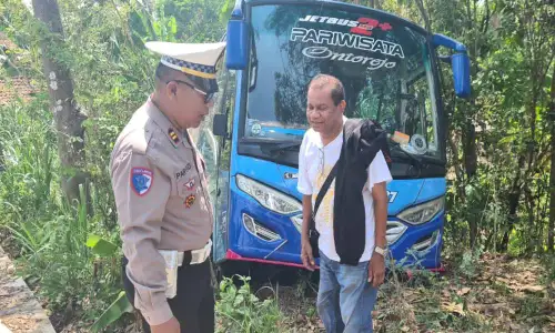 Bus Rombongan Wisata Asal Klaten Kecelakaan di Gunungkidul, Begini Kondisinya