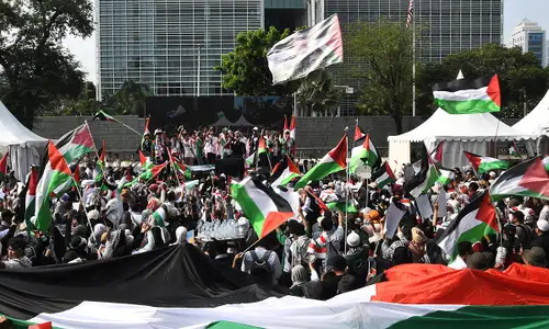 Aksi untuk Palestina Merdeka di Depan Kedubes Amerika Serikat