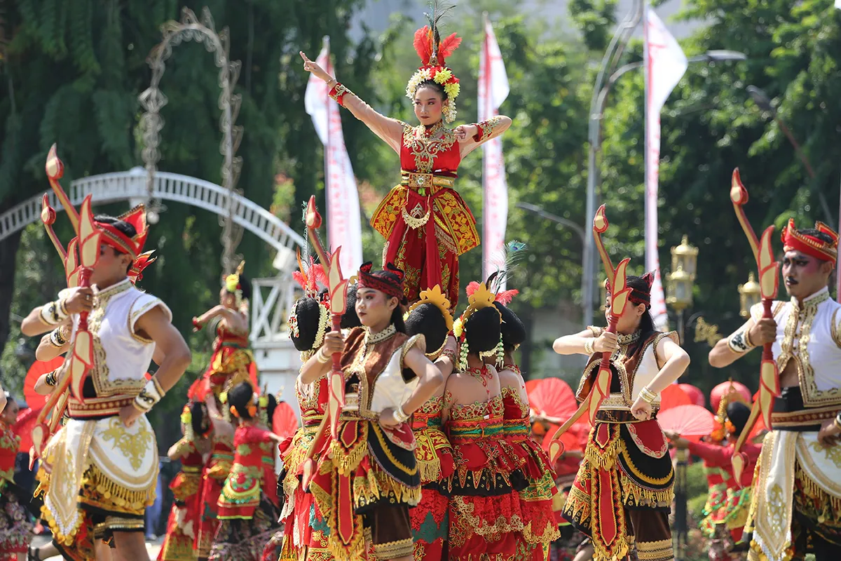 Atraksi Kesenian Meriahkan Upacara Hari Sumpah Pemuda di Surabaya