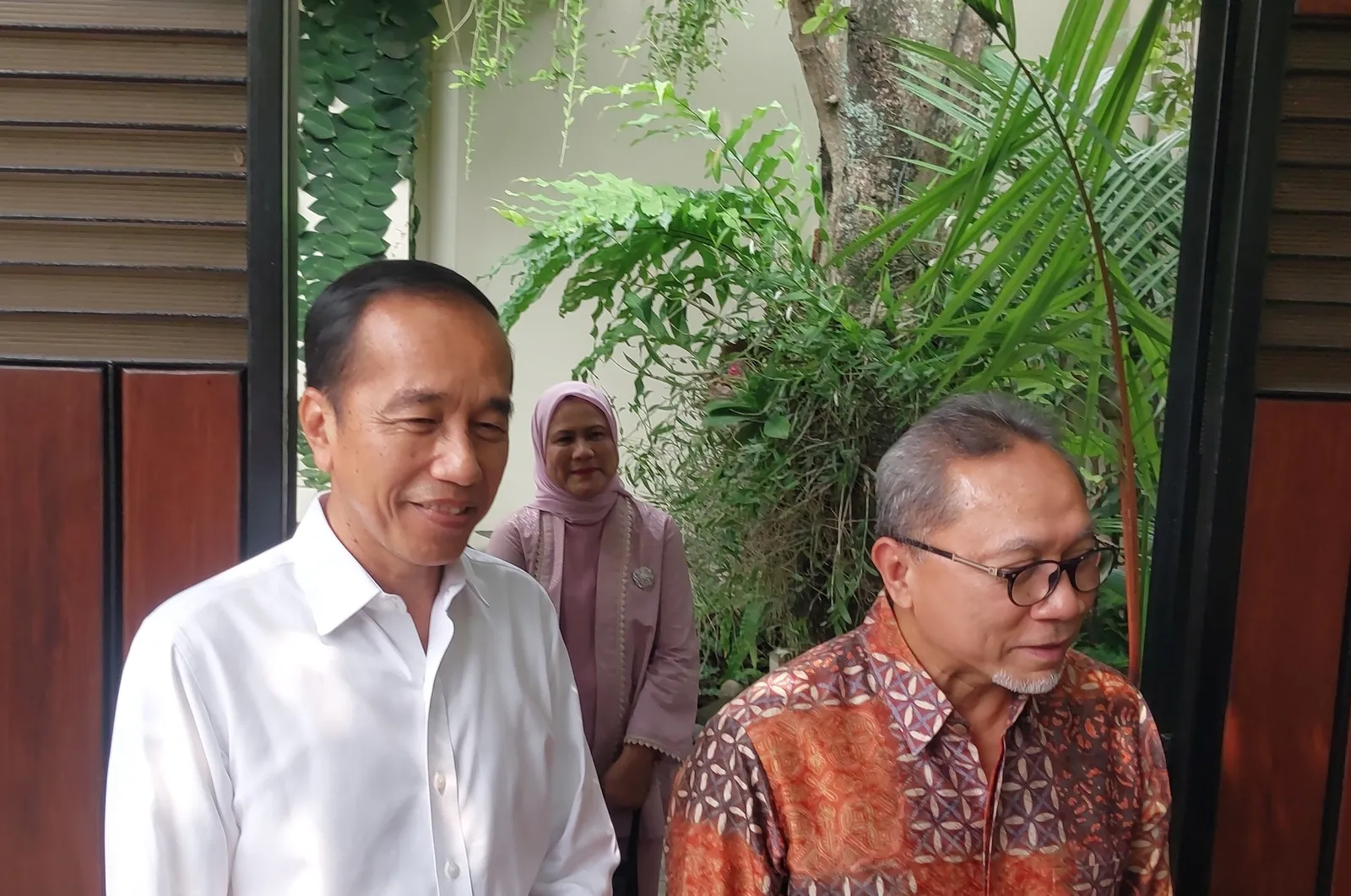 Coordinating Minister of Food Zulkifli Hasan meets Jokowi in Sumber Solo: I haven't seen him for a long time, I missed him – Espos.id