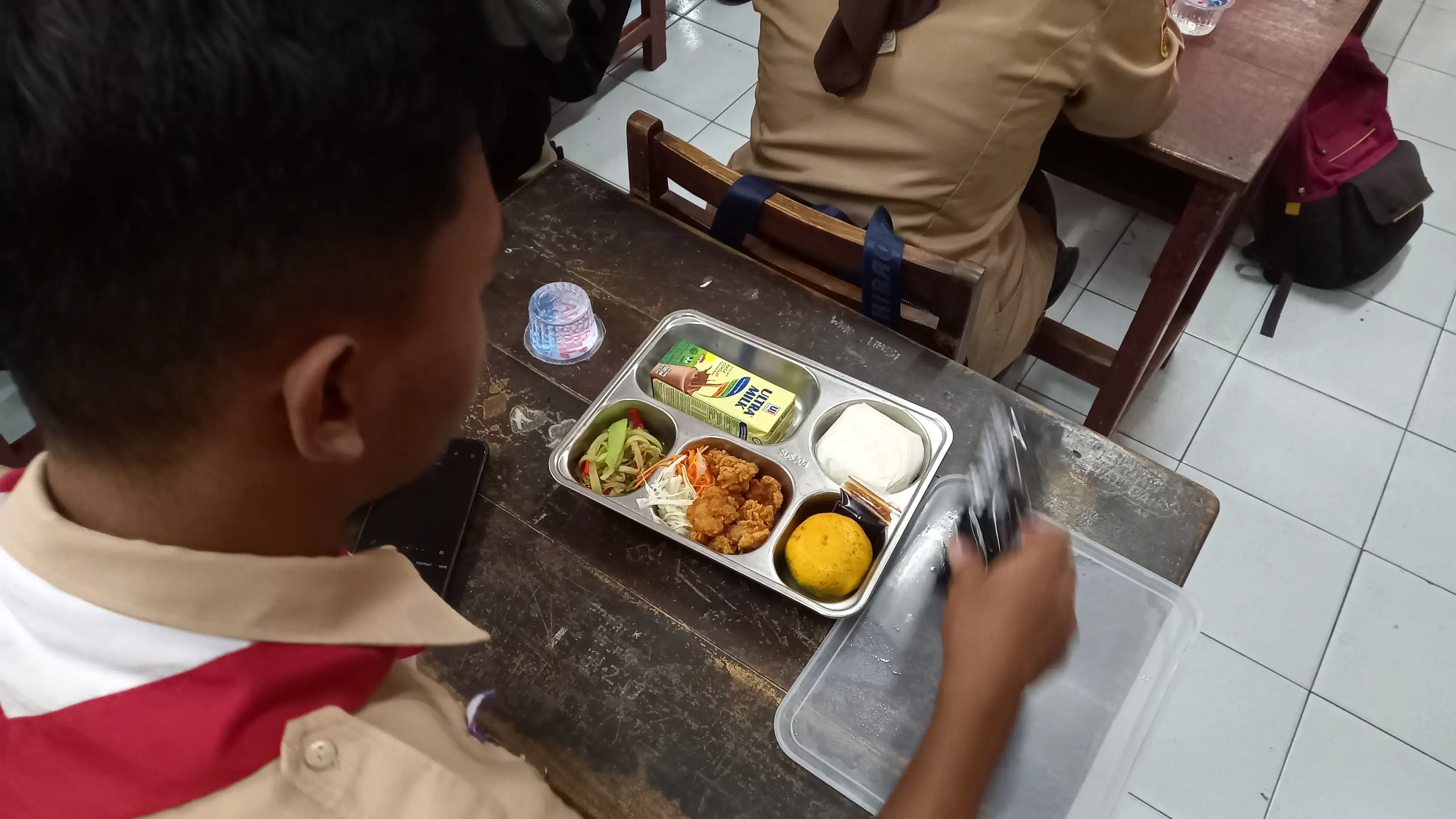 Anggaran Makan Bergizi Gratis Rp10.000 Dinilai Kurang, Ini Kata Ekonom