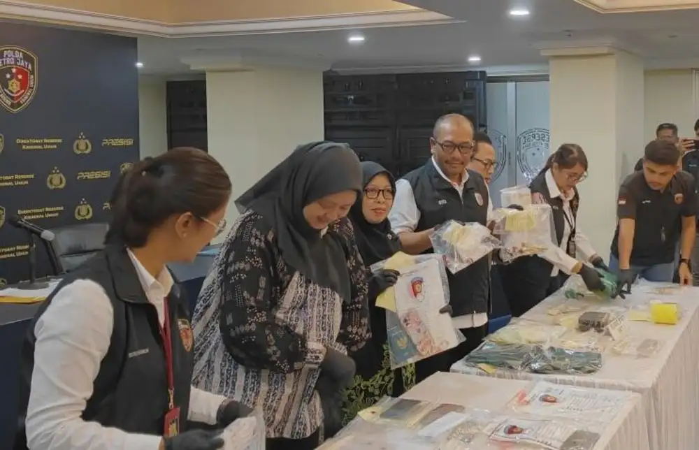 Terapi Kecantikan Ilegal Dibongkar Polisi, Janji Bopeng Hilang dengan Digosok