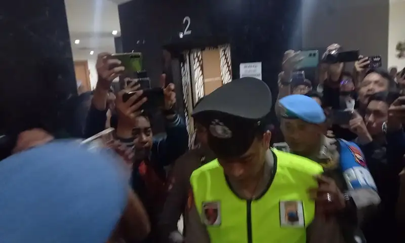 Keluarga Siswa SMKN 4 Semarang Puas Aipda Robig Diberhentikan Tidak Hormat