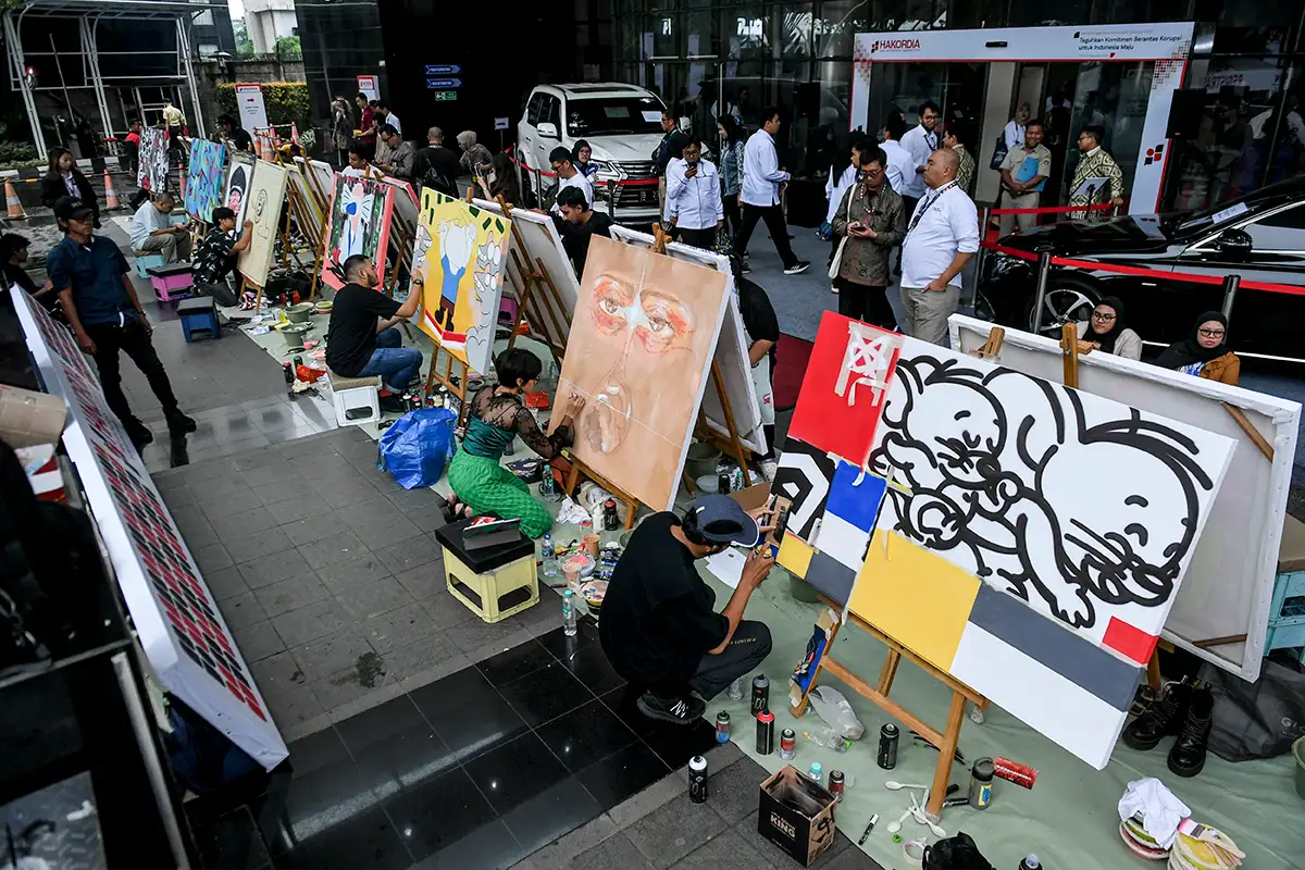 Puluhan Seniman Melukis Bersama di Gedung KPK, Sampaikan Pesan Antikorupsi