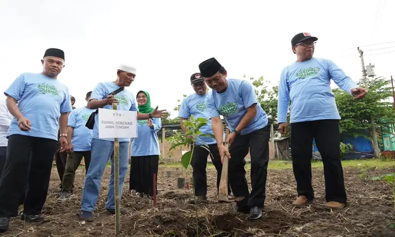 Penanaman Tanaman Buah dan Pohon Jarak Tandai Gebyar Toleransi di Klaten