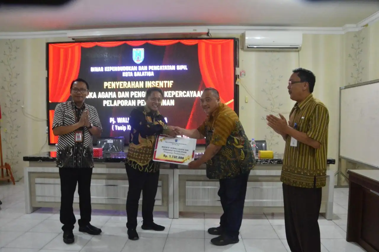 Pemuka Agama dan Tokoh Penghayat Kepercayaan di Salatiga Dapat Insentif Pemkot