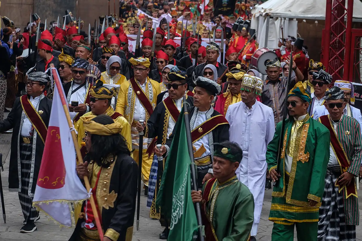 Meriah, Ribuan Prajurit Ikuti Kirab Festival Seni Budaya Kerajaan Nusantara 2024