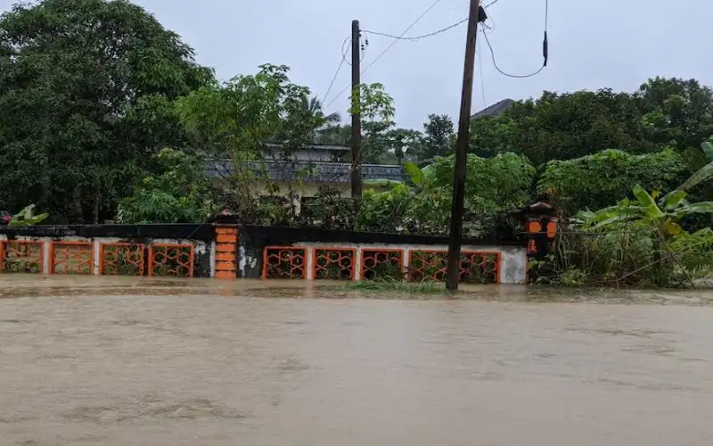 Eskalasi Cuaca Ekstrem, Warga Kadokan Sukoharjo Waspadai Potensi Banjir