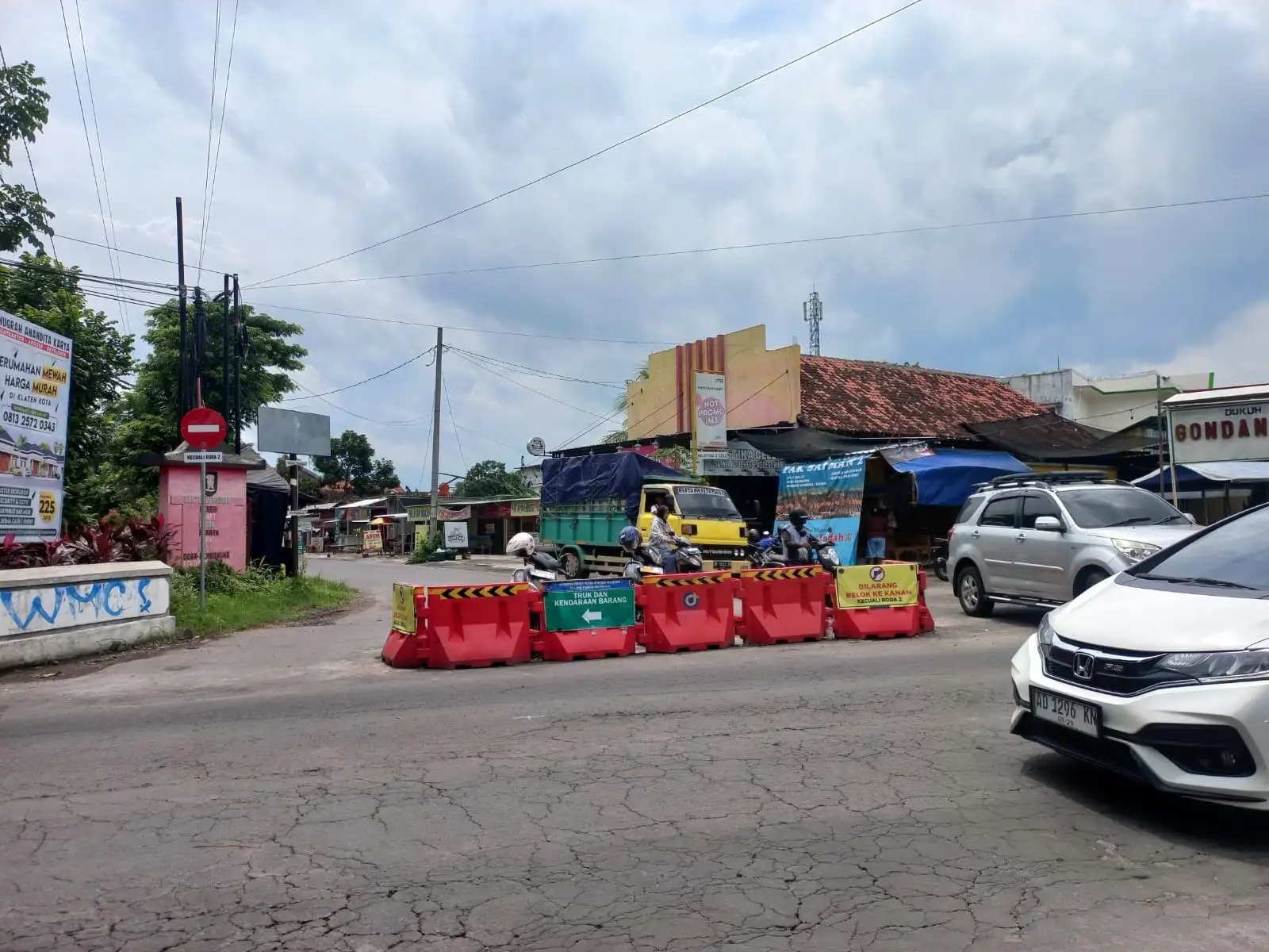 Pengumuman, Jalan Barat Taman Gergunung Klaten Kini Berlaku Searah untuk Mobil