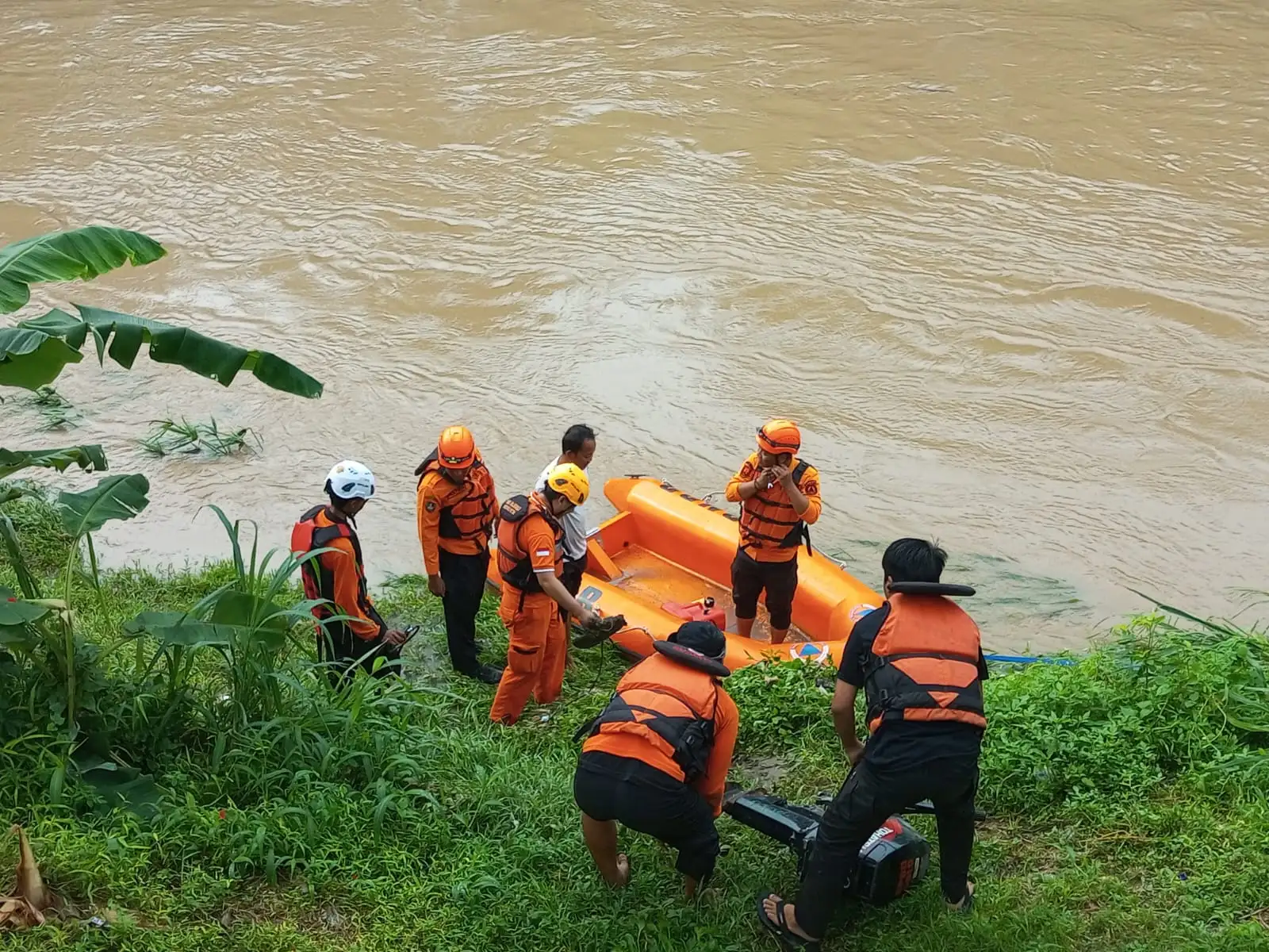 Hari ke-2 Pencarian, Bocah Terseret Arus Kali Anyar Jebres Solo Belum Ditemukan