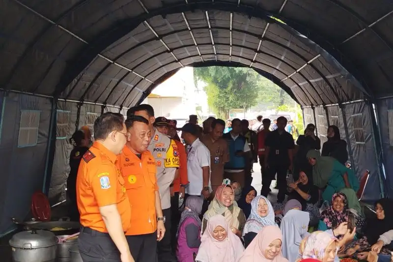 12.000 Bungkus Makanan per Hari Disiapkan untuk Korban Banjir di Ponorogo