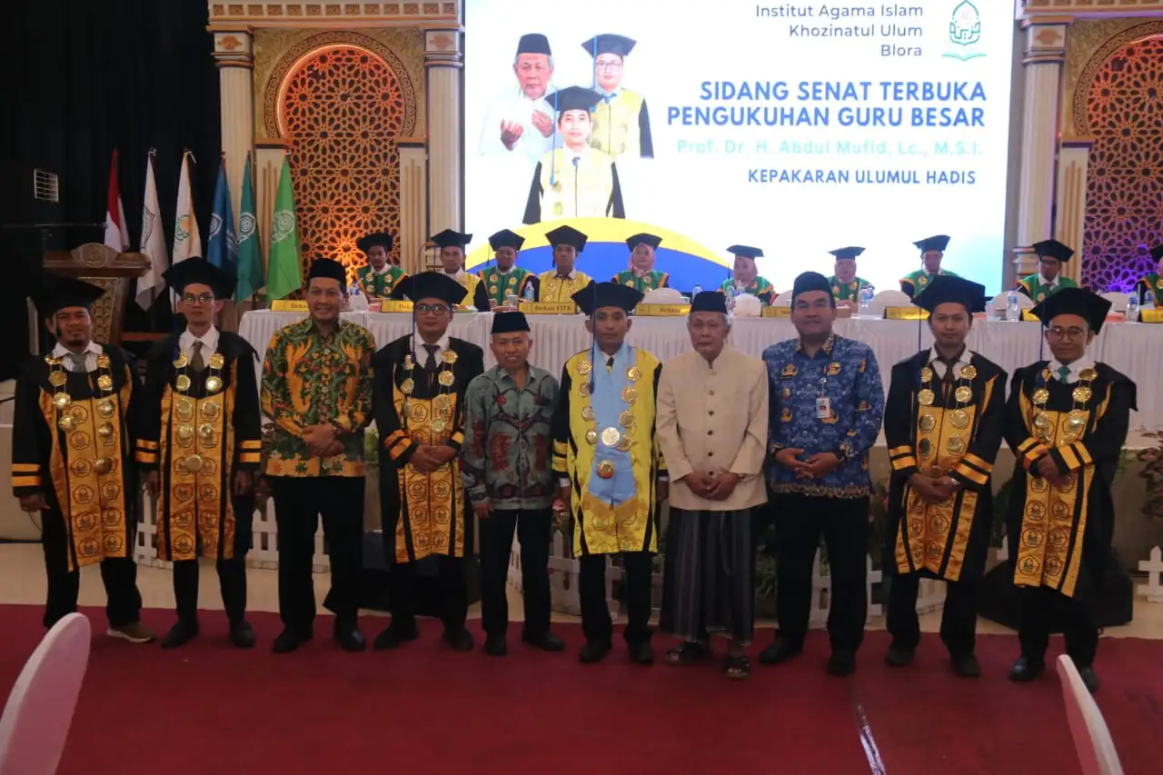 Kali Pertama, IAI Khozinatul Ulum Blora Gelar Pengukuhan Guru Besar