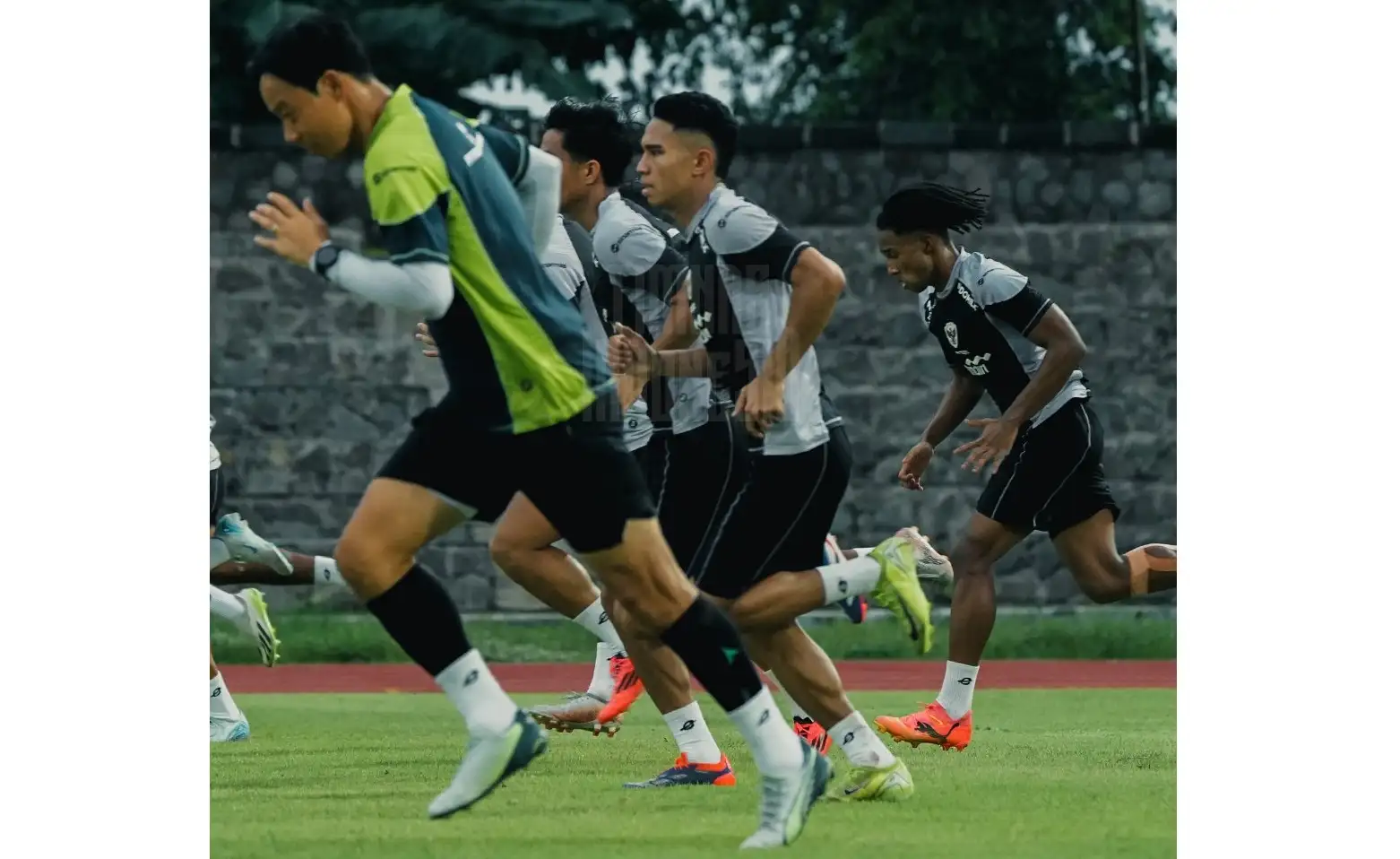 Timnas Indonesia Tiba di Solo, Bersiap Jalani Laga Versus Filipina Sabtu Malam