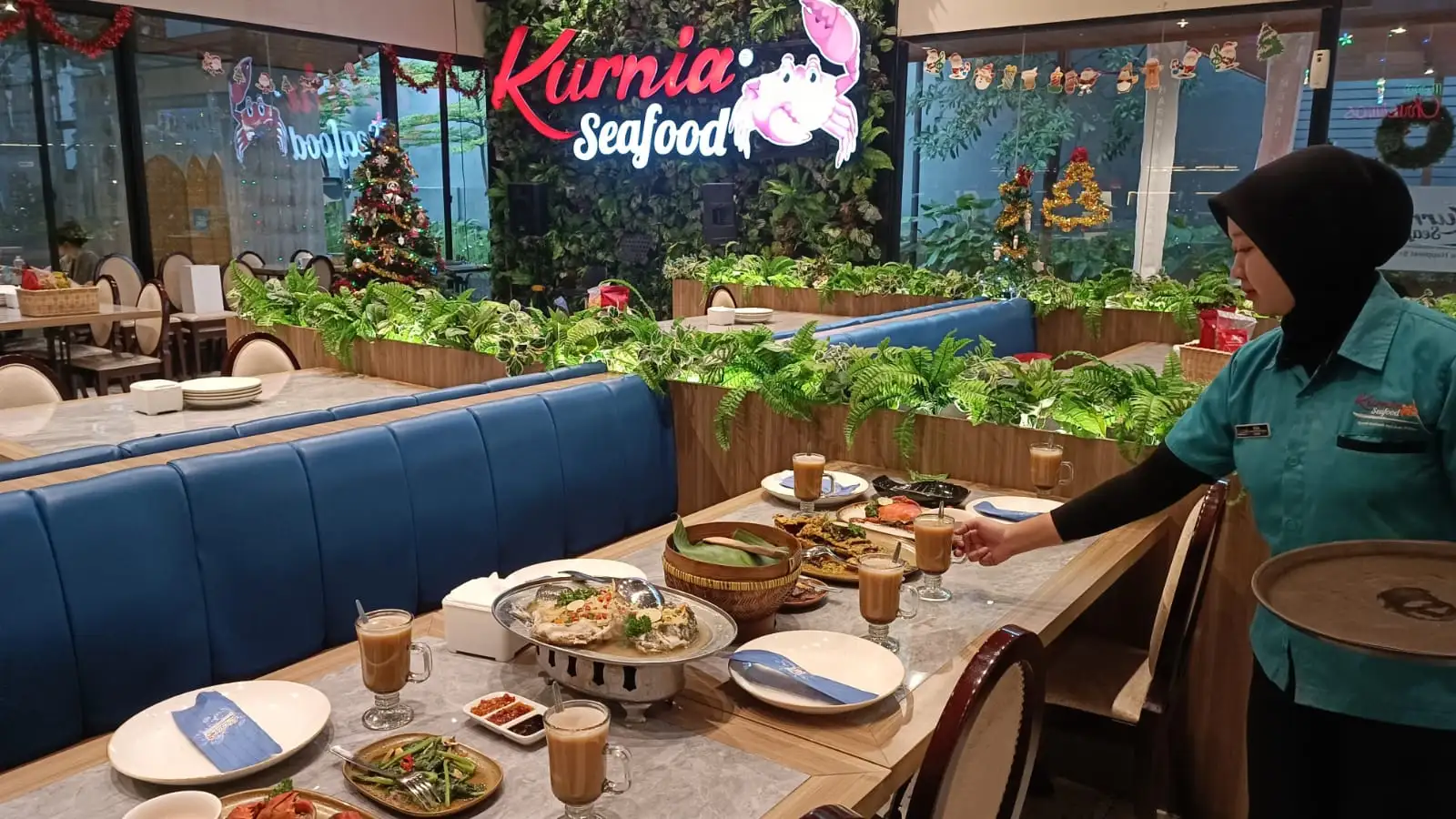 Kurnia Seafood Semarang Rilis Menu Baru, Lengkap dengan Sertifikasi Halal