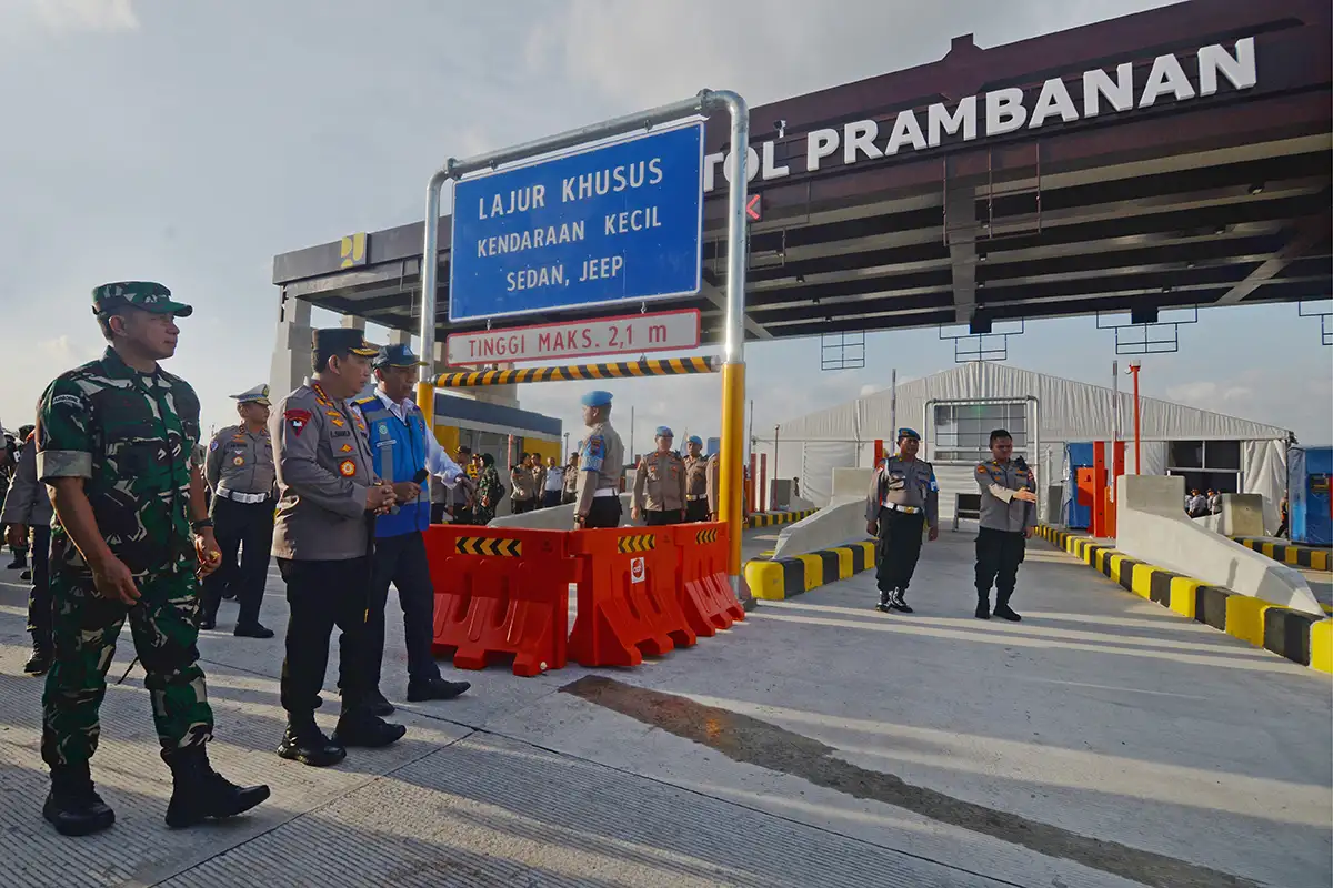 Kapolri dan Panglima TNI Cek Kesiapan Fungsional Tol Klaten-Prambanan