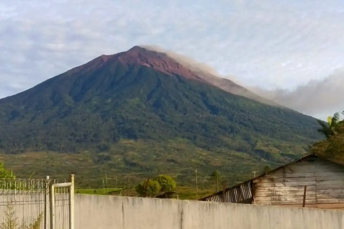 Gunung Kerinci Berpotensi Erupsi Tiba-tiba, Ini Imbauan Badan Geologi ESDM