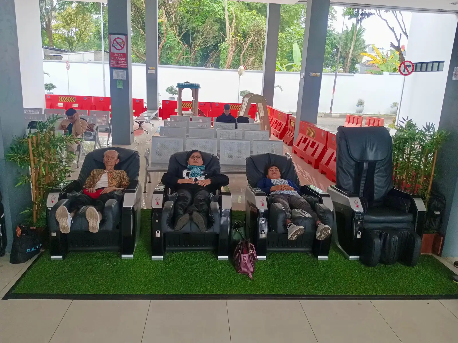 Mudik Nataru, Terminal Tingkir Salatiga Tambah Kursi Tunggu dan Kursi Pijat