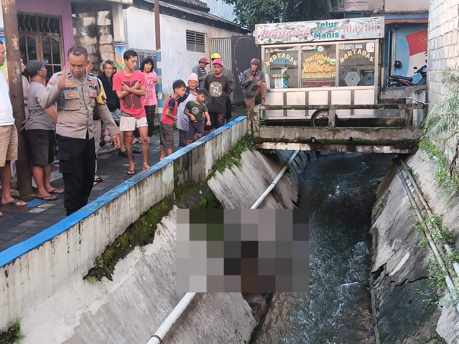 Temuan Mayat Merangkul Paralon di Tepi Sungai Gegerkan Warga Tingkir Salatiga