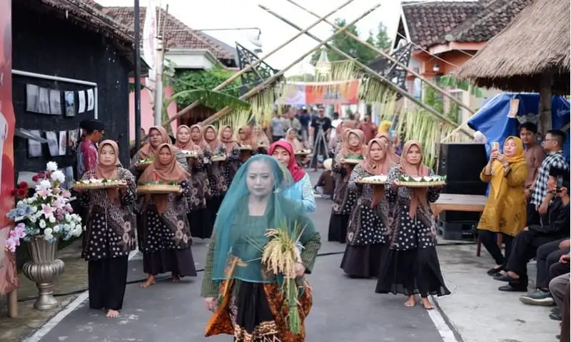 Serut Podomoro Festival di Karanganyar Upaya Warga Nguri-uri Budaya Jawa