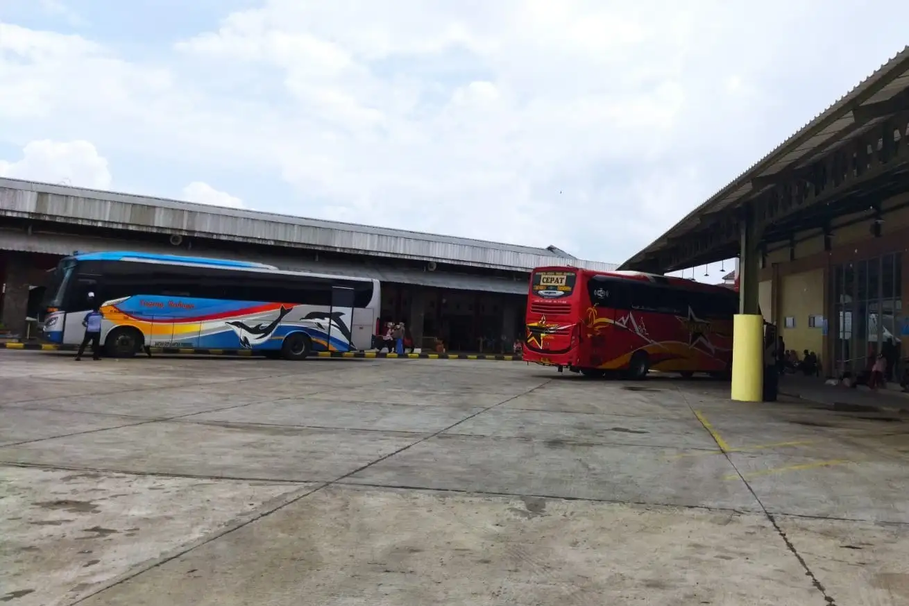 Puncak Nataru, Kedatangan Bus di Terminal Ngawi Menurun