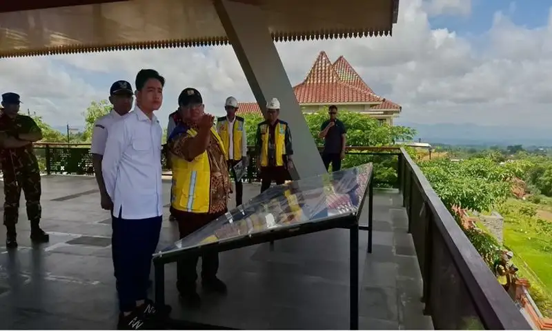 Gibran Instruksikan Penanganan Banjir Simpang Joglo Solo