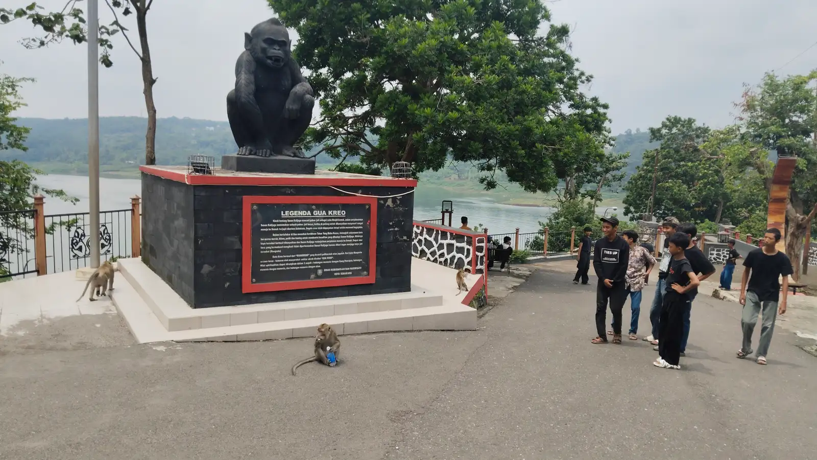 Libur Panjang Nataru, Tempat Wisata Gua Kreo Semarang Sepi Pengunjung