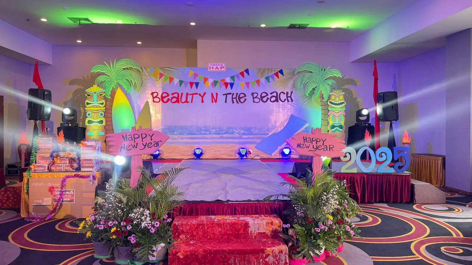 Grand HAP Hotel Rayakan Malam Tahun Baru 2025 dengan Tema Beauty And The Beach