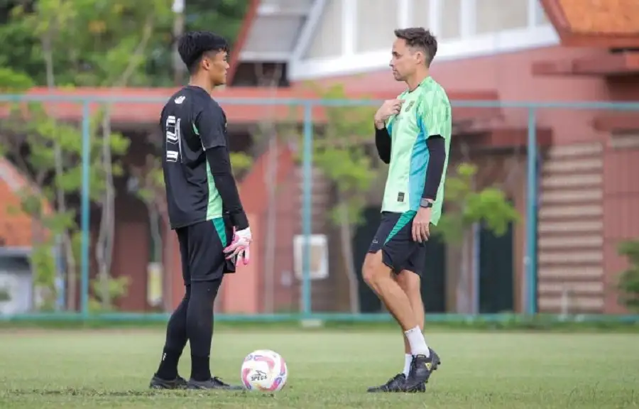 Paul Munster Lakukan Evaluasi Orang Per Orang kepada Setiap Pemain Persebaya