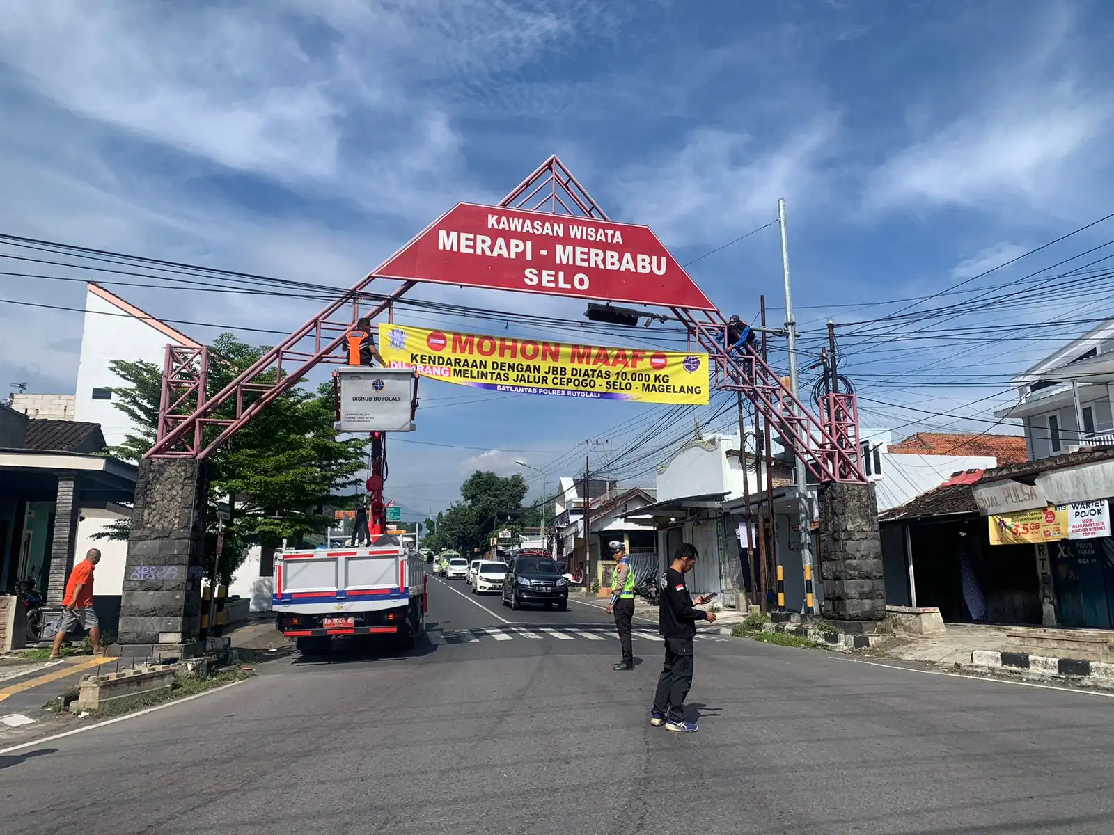 Cegah Truk Tak Kuat Nanjak di Irung Petruk Boyolali, Satlantas Pasang Spanduk