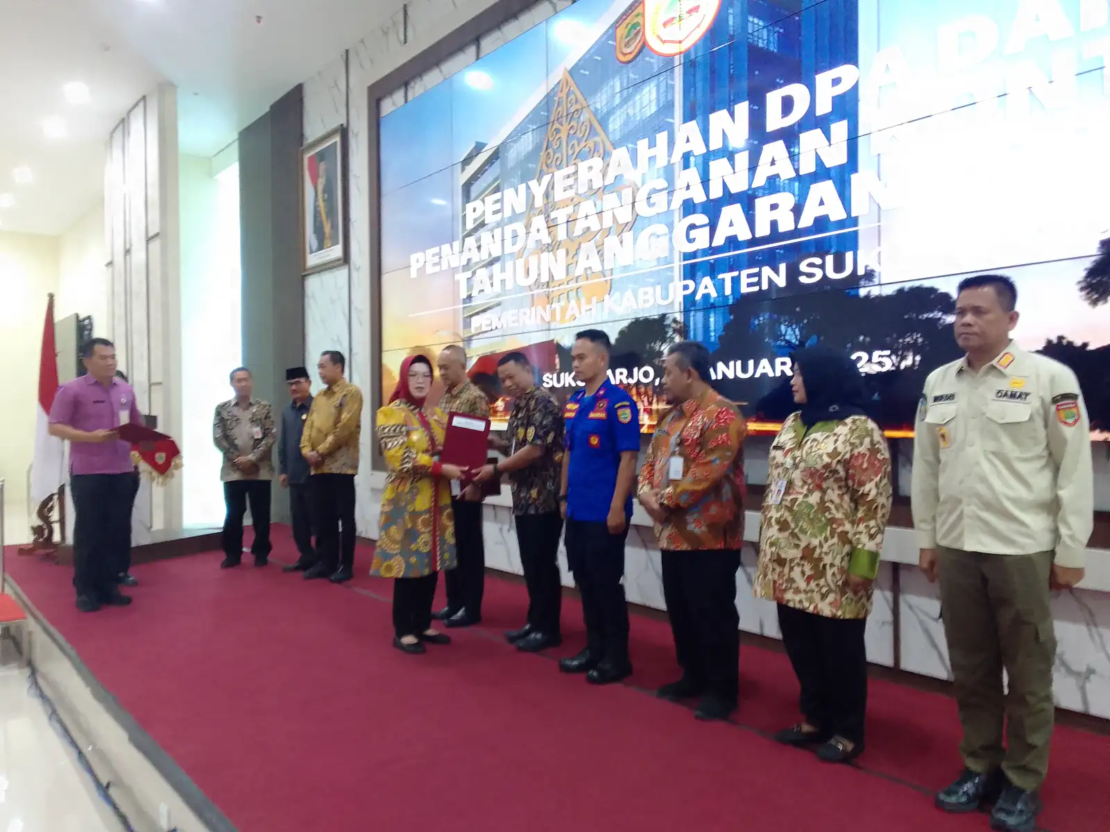 Penyerahan DPA ke OPD, Ini Pesan Bupati Sukoharjo