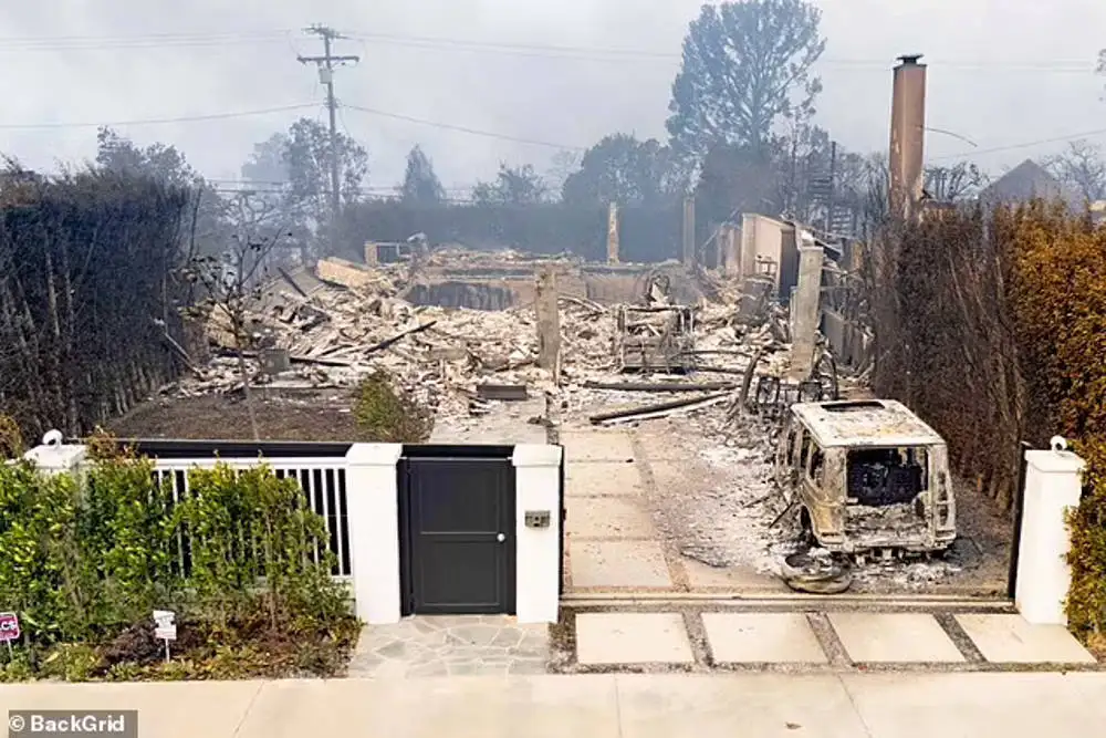 Kebakaran Los Angeles Musnahkan Rumah Sejumlah Artis