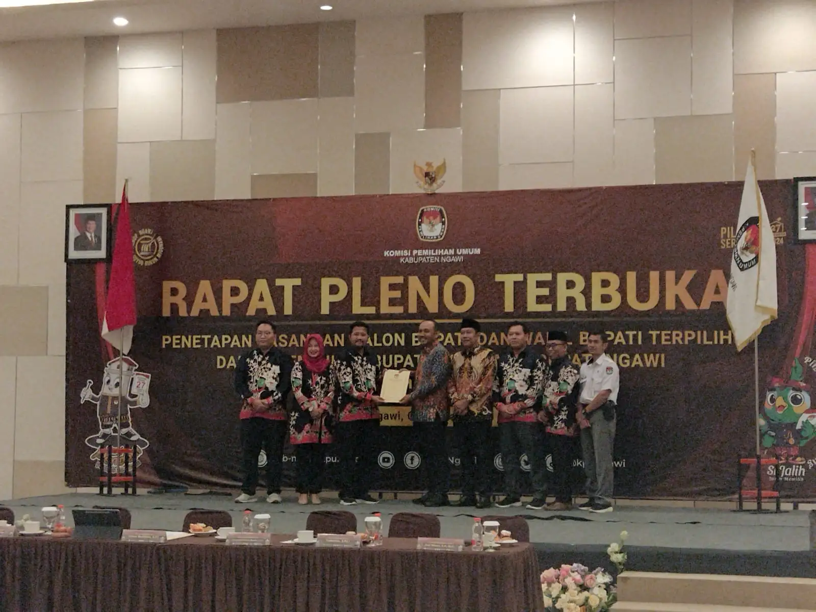 Paslon Ony-Antok Ditetapkan KPU Ngawi Jadi Bupati-Wakil Bupati Terpilih