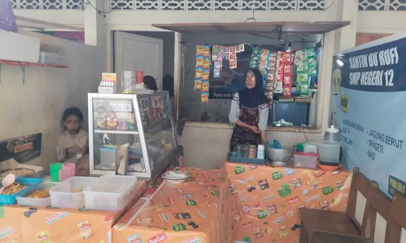 Program MBG, Pedagang Kantin di Semarang Keluhkan Penurunan Omzet