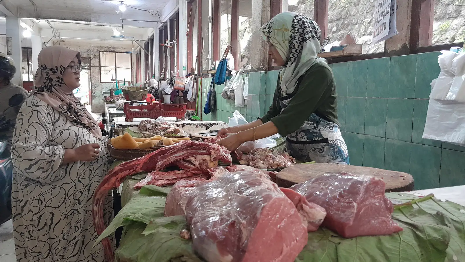 Wabah PMK Merebak, Penjualan Daging Sapi di Pasar Wonogiri Turun 50%