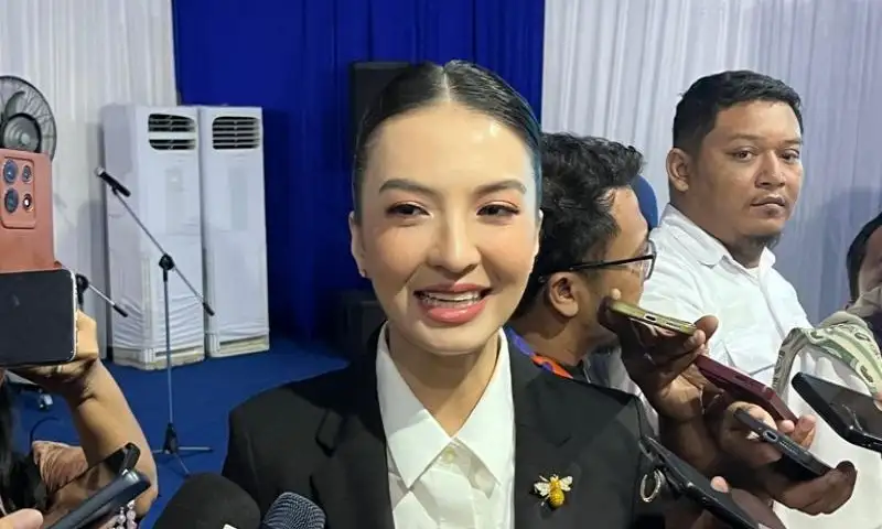 Jadi Stafsus Menkomdigi, Segini Gaji Raline Shah