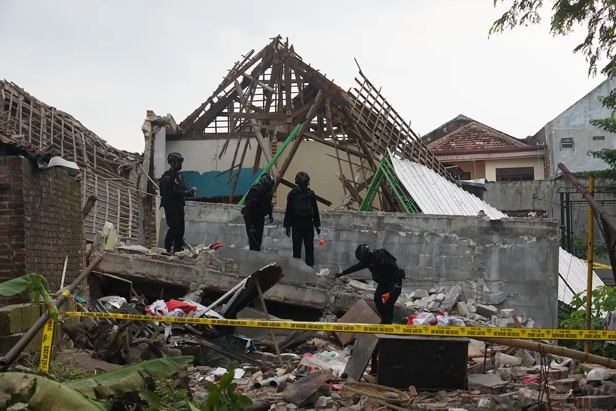 Ledakan Rumah Milik Polisi di Mojokerto, 2 Orang Meninggal dan 4 Rumah Rusak