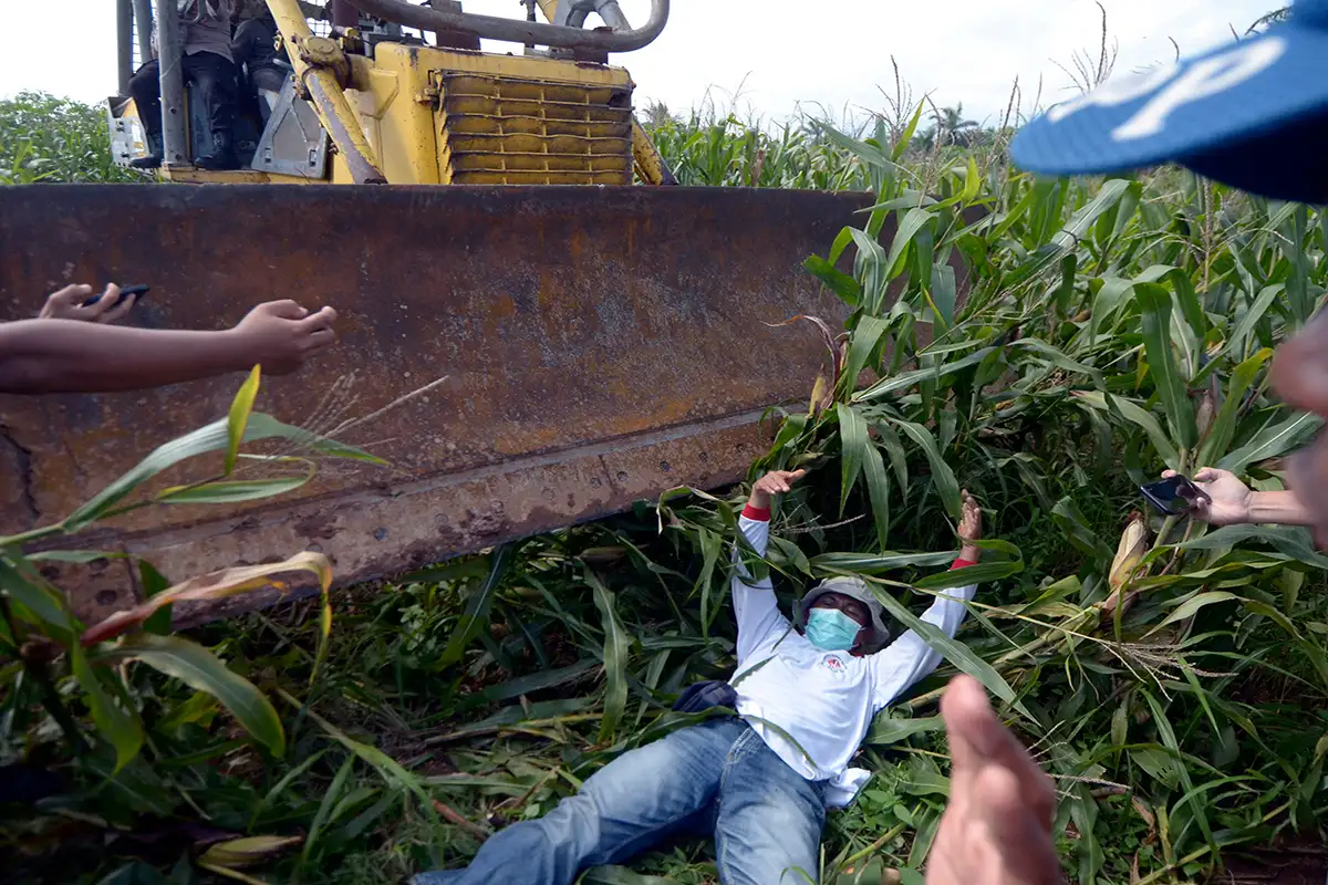 Aksi Pengadangan Alat Berat Warnai Eksekusi Lahan Milik PTPN di Lampung