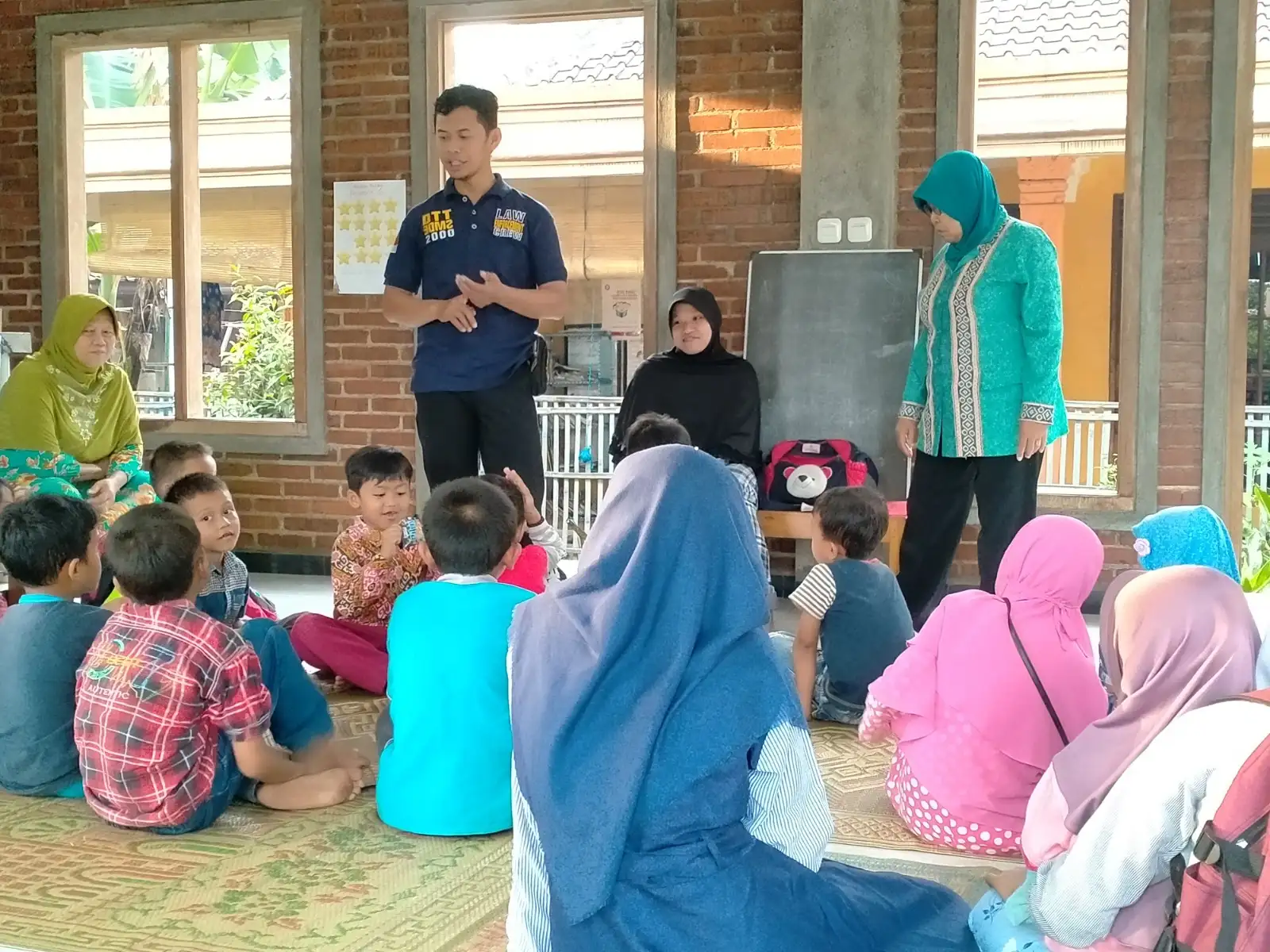 Prihatin Minim Pendidikan Agama, Ipda Bakti Rela Pakai Tabungan Haji Dirikan TPA