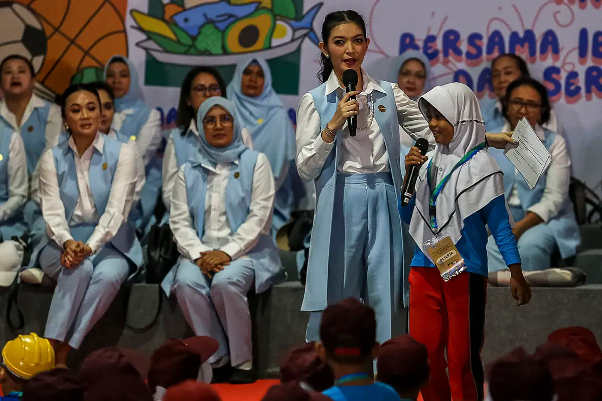 Momen Selvi Ananda Kampanyekan Makan Bergizi Berbasis Pangan Lokal di Serang