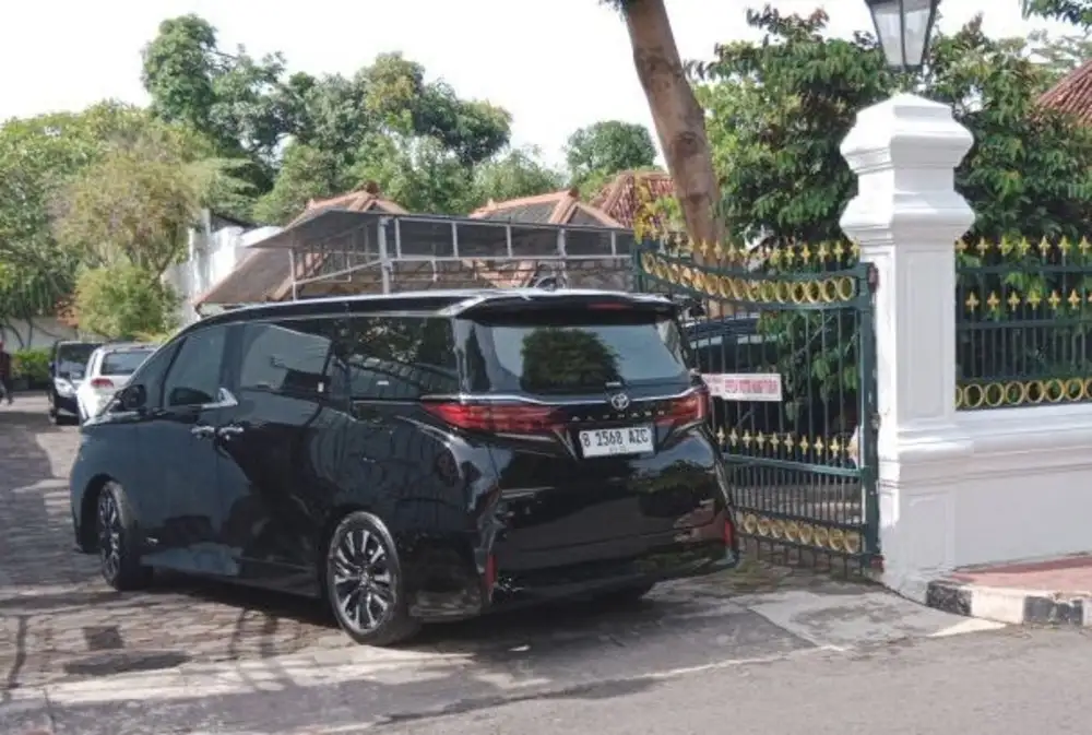 Jokowi Bertemu Sultan HB X di Keraton Kilen Jogja