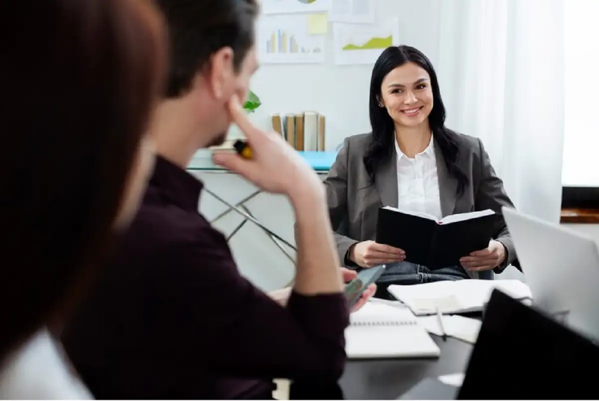 Pentingnya Pakai Jasa PR Agency untuk Bisnis Makin Dikenal di Indonesia