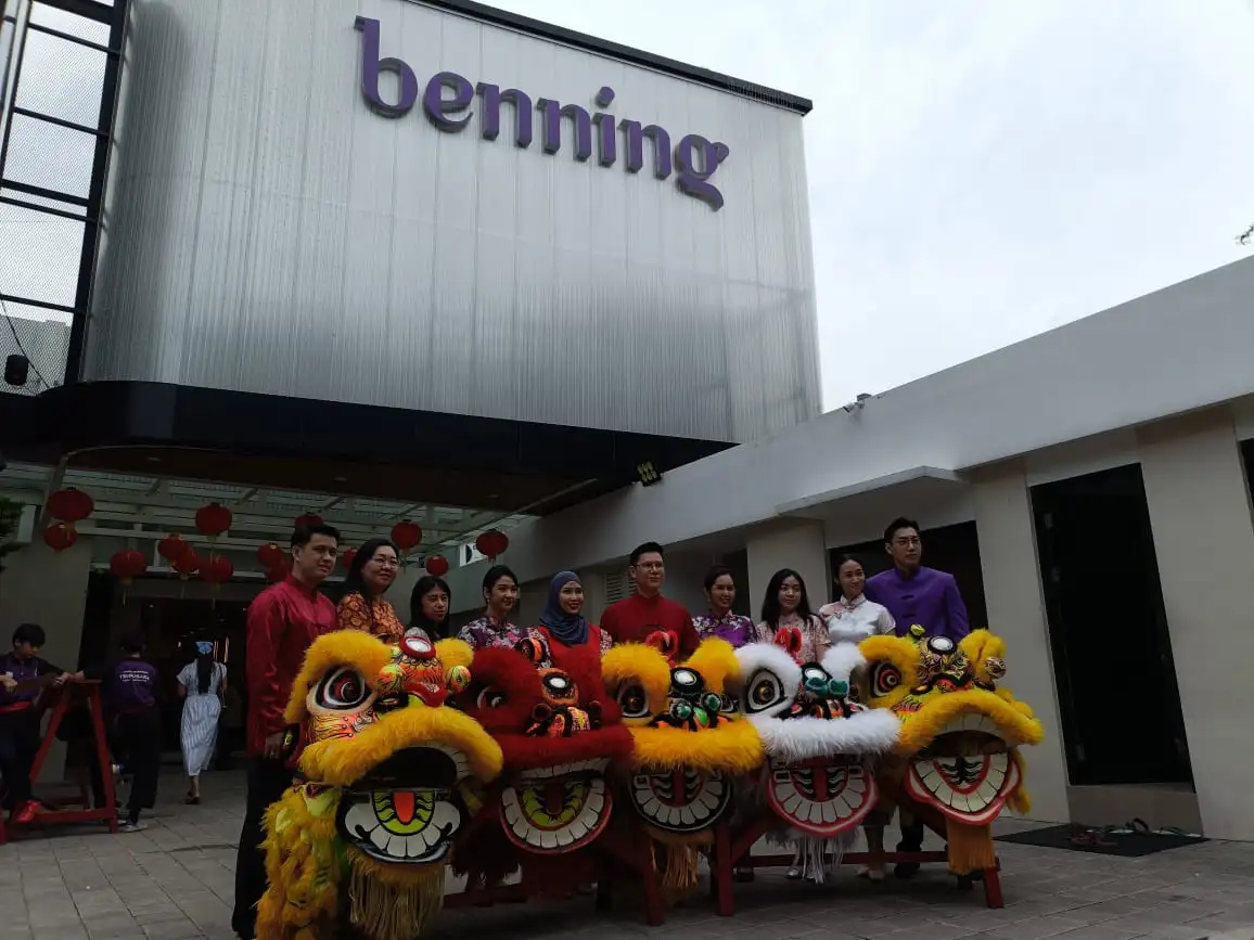 Benning Aesthetic Clinic Rayakan Imlek dengan Flash Sale dan Atraksi Barongsai