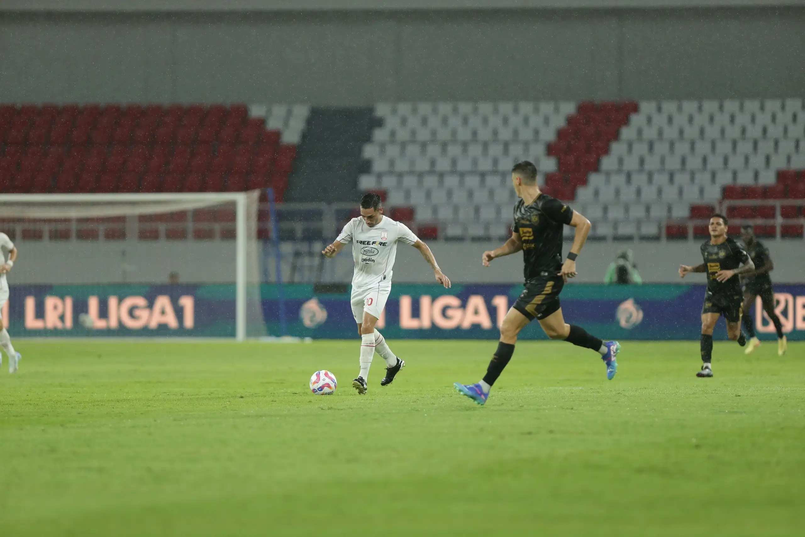 Prediksi Persis Solo vs Dewa United: Susunan Pemain dan Head to Head