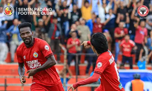 Yotoqxonada onlayn porno videolar